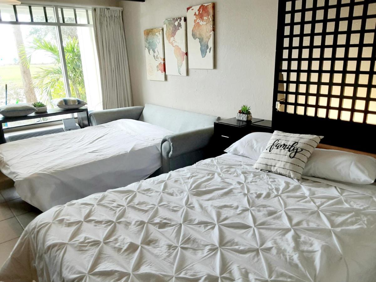 Charming One Bedroom Resort-Style Studio With Pool And Beach Access Ruskin Eksteriør billede